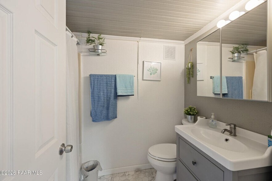 More Photos Of 654 W Gurley St, Prescott Multifamily For Sale