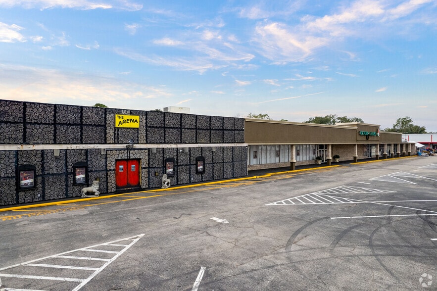 More Photos Of 7830-7846 Normandy Blvd, Jacksonville Specialty For Sale