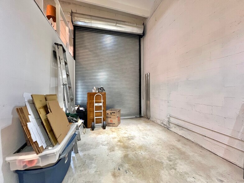 More Photos Of 4825-4829 SW 75th Ave, Miami Warehouse For Lease