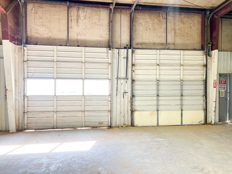 More Photos Of 3965 US Highway 60, Hereford Industrial For Sale