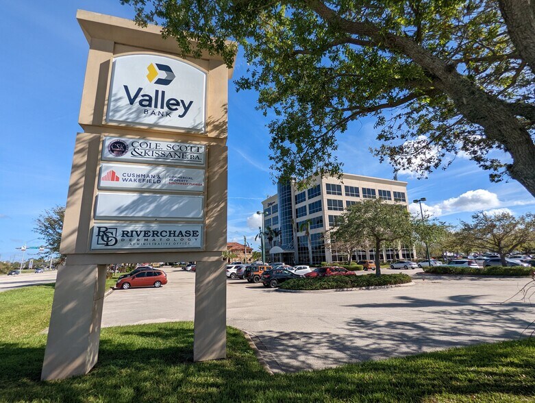 More Photos Of 5220 Summerlin Commons Blvd, Fort Myers Office For Lease