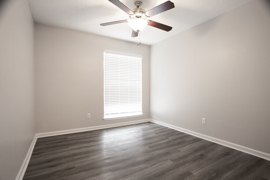 More Photos Of 4328 Duck Creek Dr, Garland Apartments For Sale