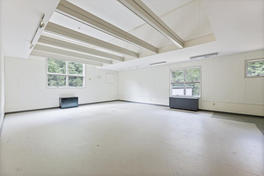 More Photos Of 457 Route 123, Sharon Freestanding For Lease