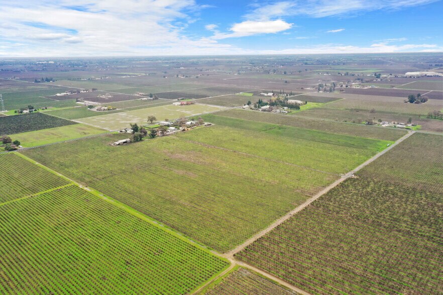 More Photos Of 20325 N Ray Rd, Lodi Land For Sale