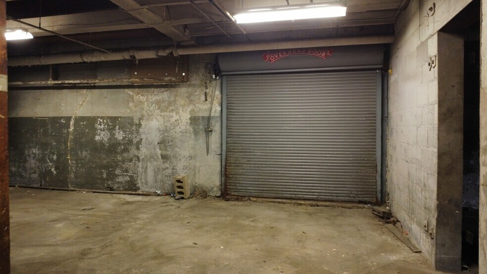 More Photos Of 813 N 4th St, Allentown Warehouse For Lease