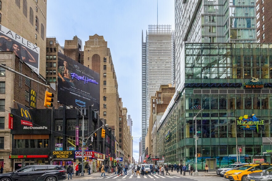 More Photos Of 240 W 40th St, New York Office For Lease