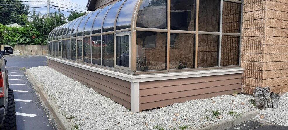 More Photos Of 405 Mendon Rd, Cumberland Restaurant For Sale