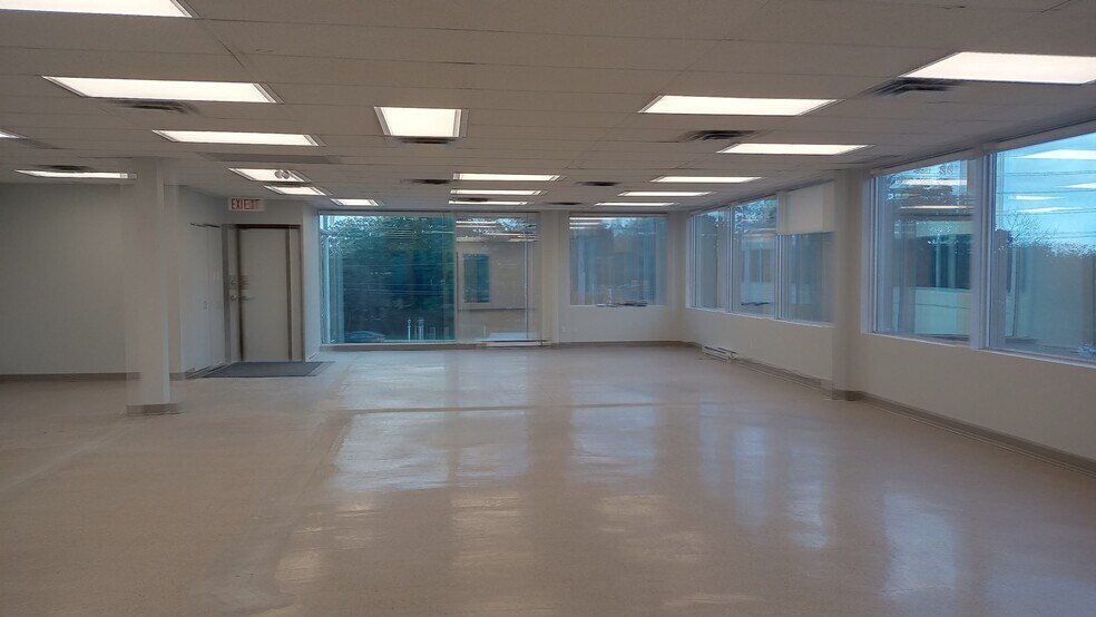More Photos Of 745 Montreal Rd, Ottawa Medical For Lease