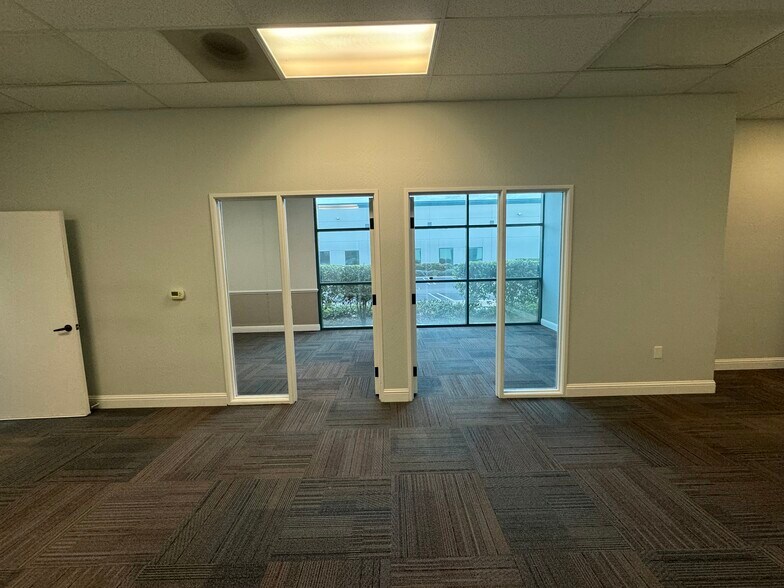 More Photos Of 181 Sand Creek Rd, Brentwood Office Residential For Lease