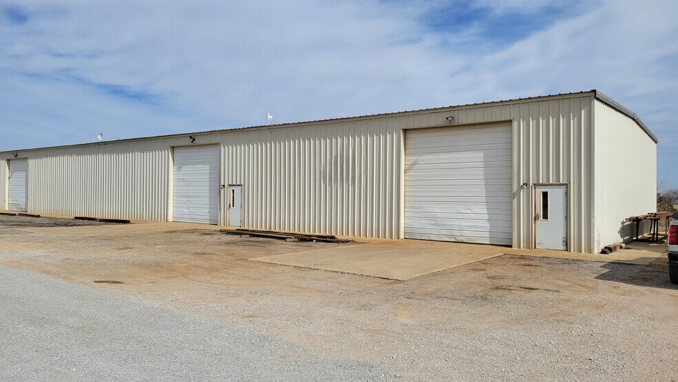 More Photos Of 801 Canter Ct, Stillwater Manufacturing For Lease