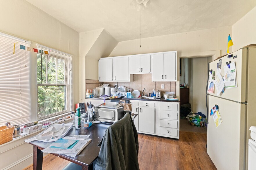 More Photos Of 158 Chapin St, Binghamton Apartments For Sale