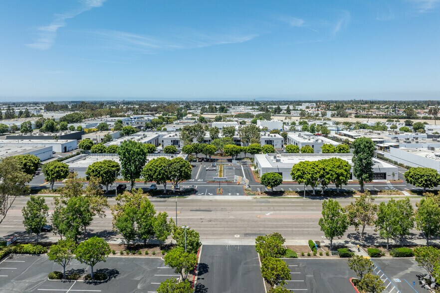 More Photos Of 2730 S Harbor Blvd, Santa Ana Unknown For Lease
