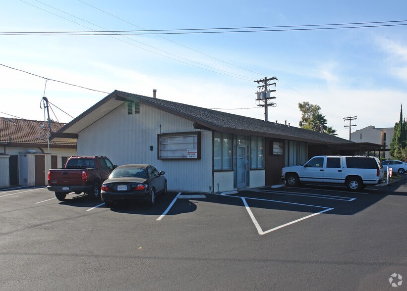More Photos Of 7434 Jackson Dr, San Diego Medical For Lease