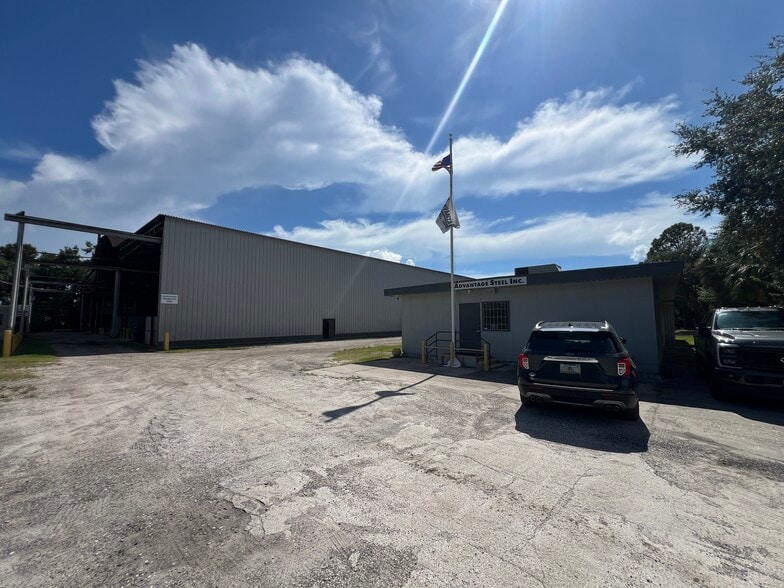More Photos Of 5101 S 24th Ave, Tampa Manufacturing For Sale