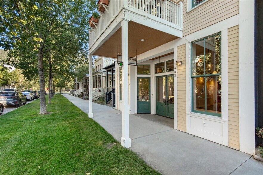 More Photos Of 902 S Main St, Buena Vista Storefront Retail Residential For Sale