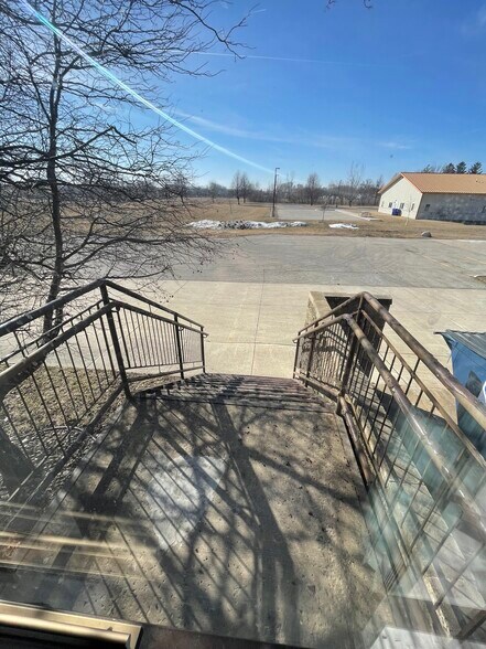 More Photos Of 825 S Taft Ave, Mason City Office For Lease