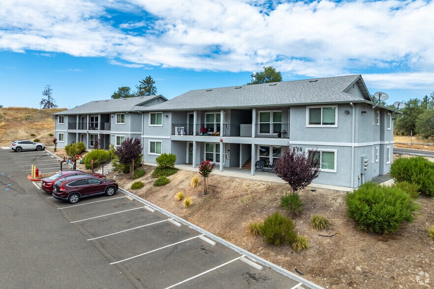 More Photos Of 575-579 Racquet Way, Diamond Springs Apartments For Sale