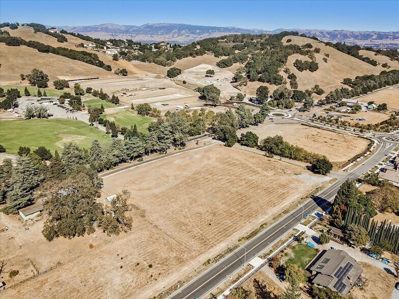 More Photos Of 2740 Hecker Pass Hwy, Gilroy Land For Sale