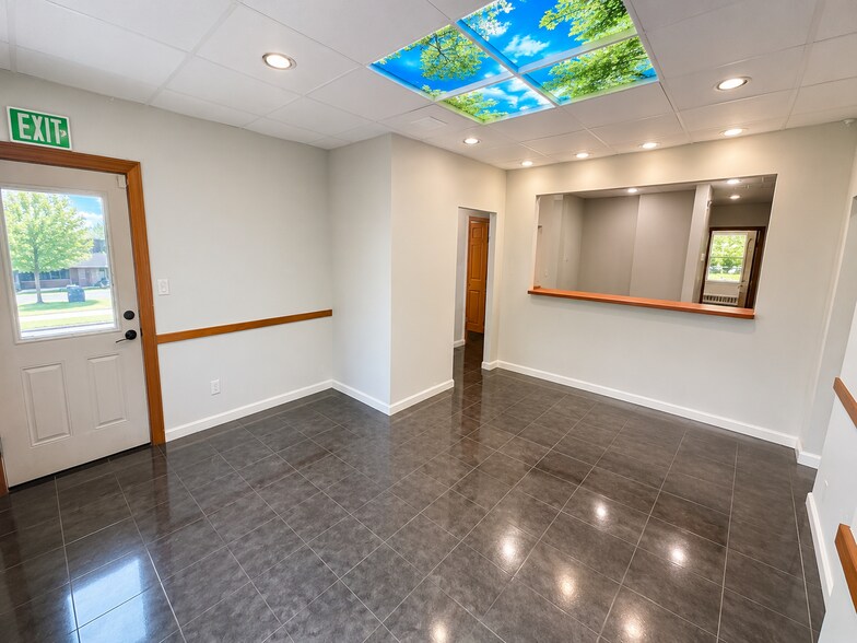 More Photos Of 238 Beach 20th St, Far Rockaway Medical For Lease