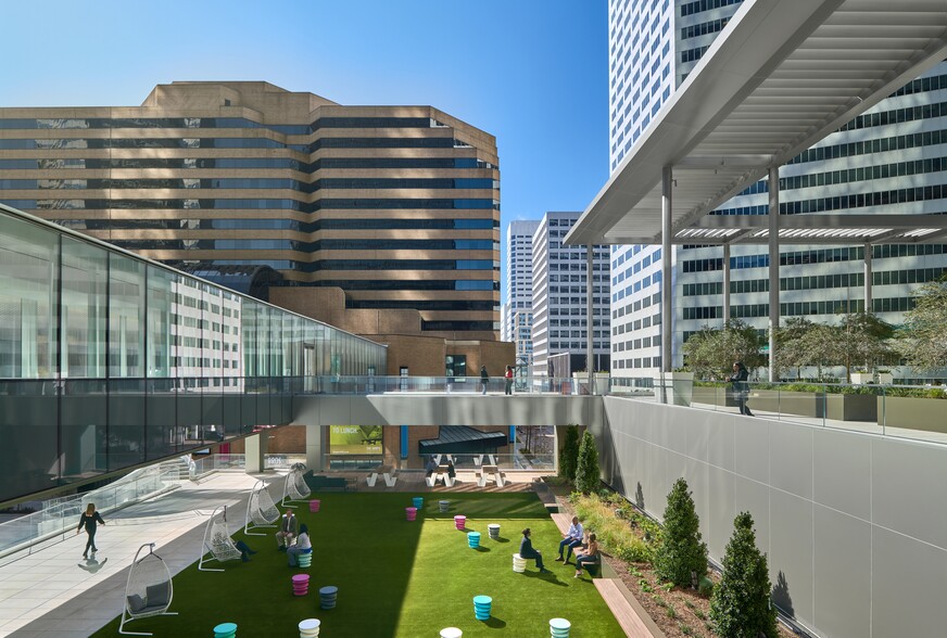 More Photos Of 1301 McKinney St, Houston Unknown For Lease