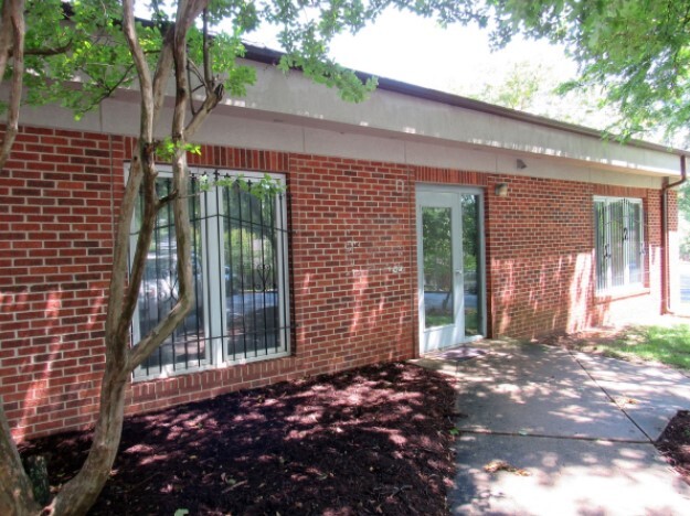 Primary Photo Of 501 Rison St, Danville Medical For Sale