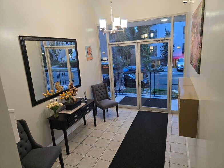 More Photos Of 245 N Almont Dr, Beverly Hills Apartments For Sale