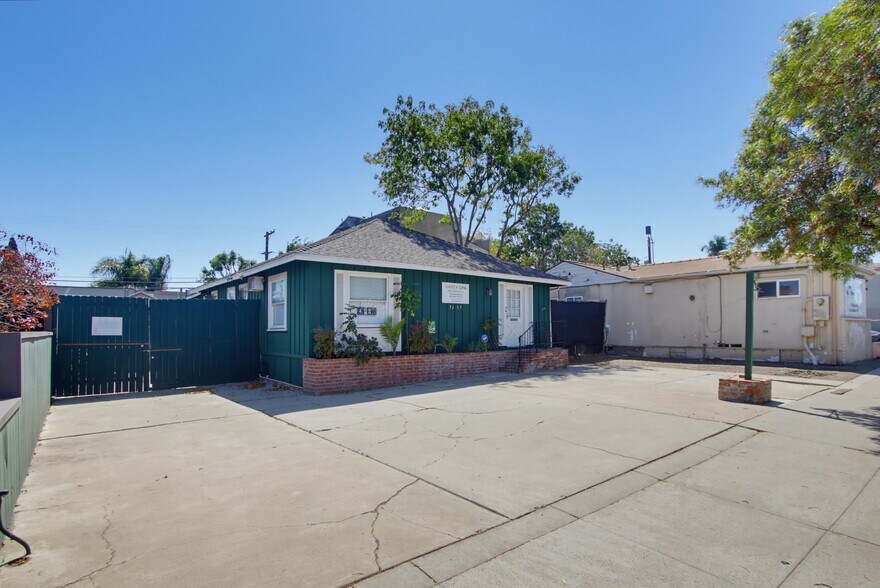 More Photos Of 3659 Adams Ave, San Diego Office For Sale