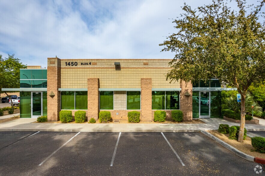 More Photos Of 1450 W Guadalupe Rd, Gilbert Office For Lease