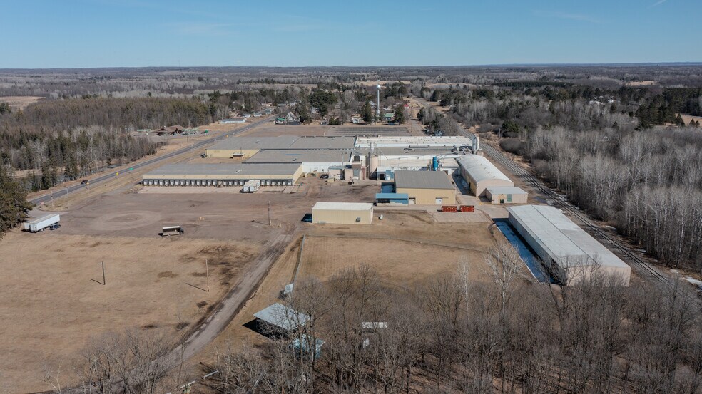 More Photos Of 811 Factory St, Hawkins Manufacturing For Sale