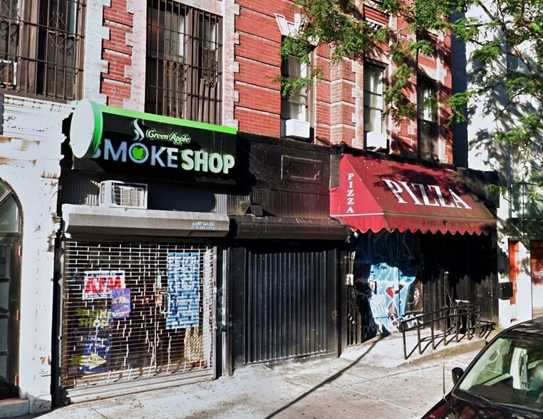 More Photos Of 240 E 4th St, New York Apartments For Lease