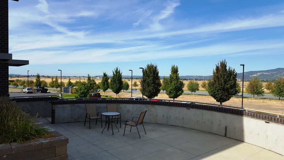 More Photos Of 695 N Legacy Ridge Dr, Liberty Lake Office For Lease