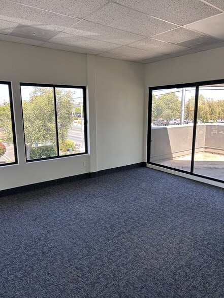 More Photos Of 2325 Skyway Dr, Santa Maria Manufacturing For Lease