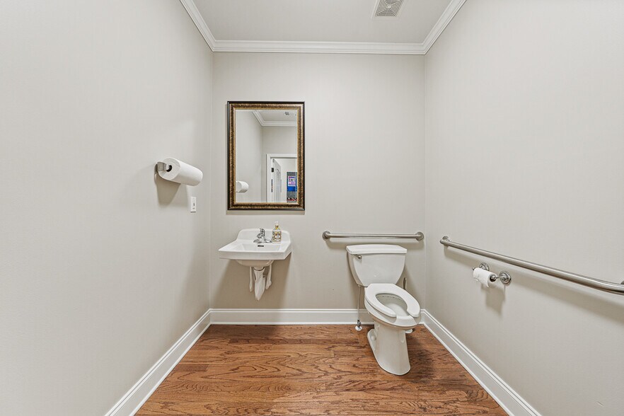 More Photos Of 3459 Acworth Due West Rd NW, Acworth Office For Sale