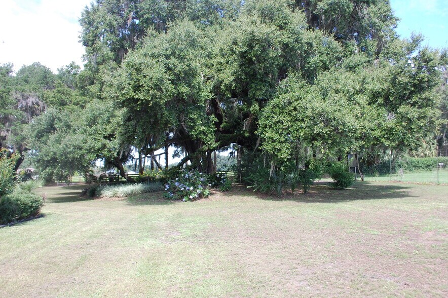 More Photos Of 18811 SE 243rd St, Hawthorne Specialty For Sale