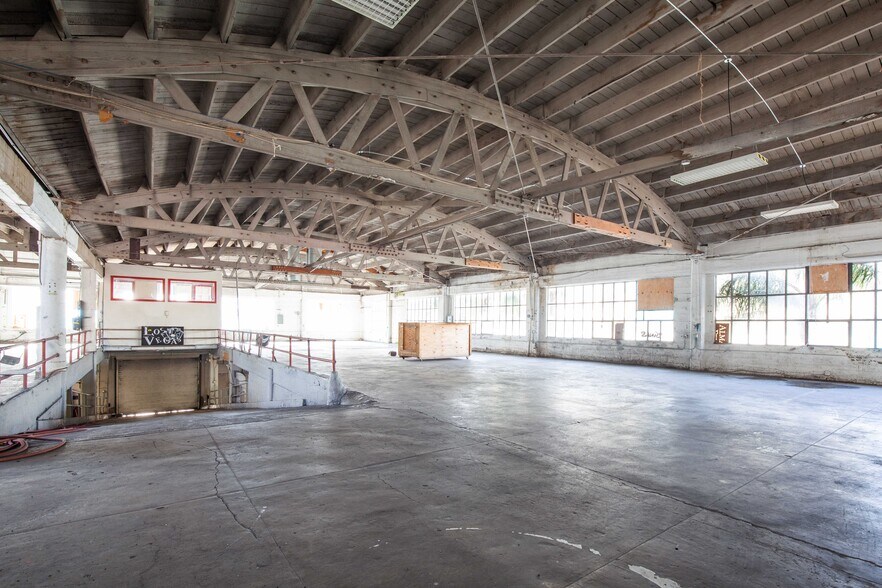 More Photos Of 3140-3150 16th St, San Francisco Freestanding For Sale