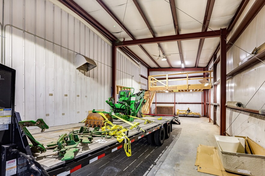 More Photos Of 4064 Tuschl Ln, Reedsville Industrial For Sale