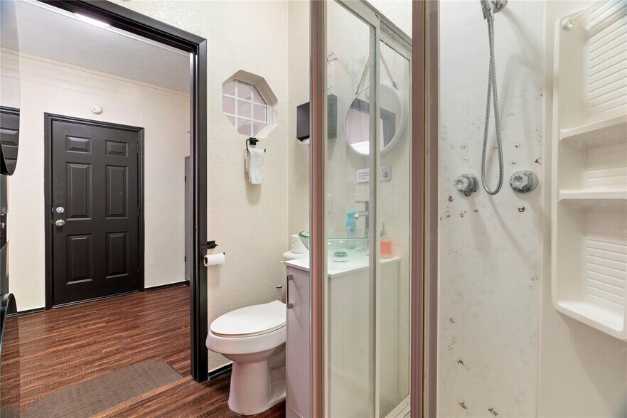 More Photos Of 5528 Fm 933, Whitney Office Residential For Sale