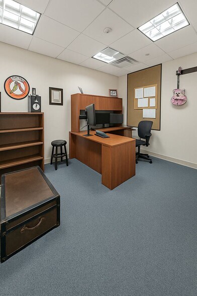 More Photos Of 6 Drummond Pl, Red Bank Office For Lease