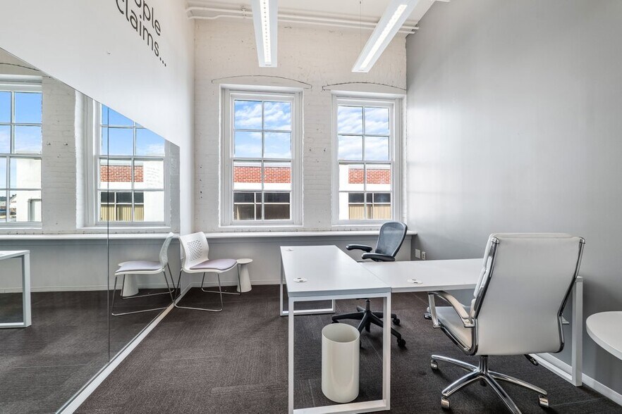 More Photos Of 315 E Bay St, Jacksonville Office For Lease