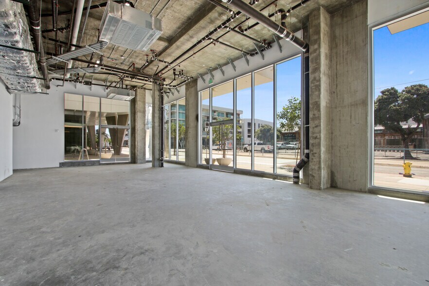 More Photos Of 1550 Lincoln Blvd, Santa Monica Apartments For Lease