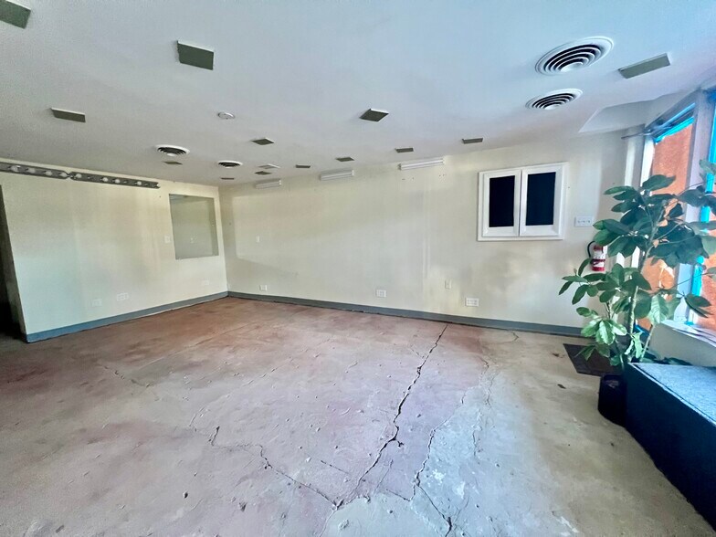 More Photos Of 8000-8004 Flower Ave, Takoma Park Unknown For Lease