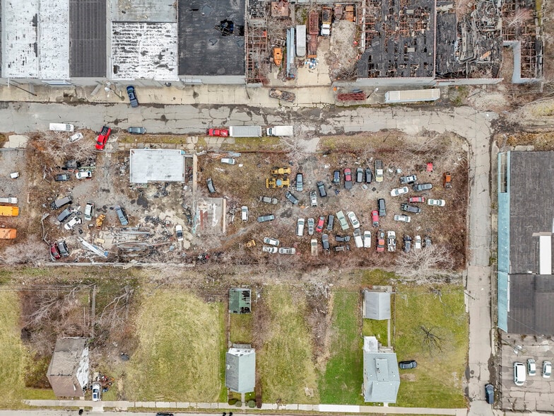 More Photos Of 15306 Rosa Parks Blvd, Detroit Warehouse For Sale