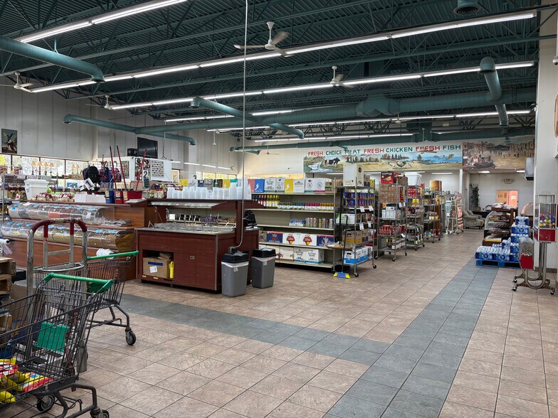 More Photos Of 37821 Mound Rd, Sterling Heights Freestanding For Lease