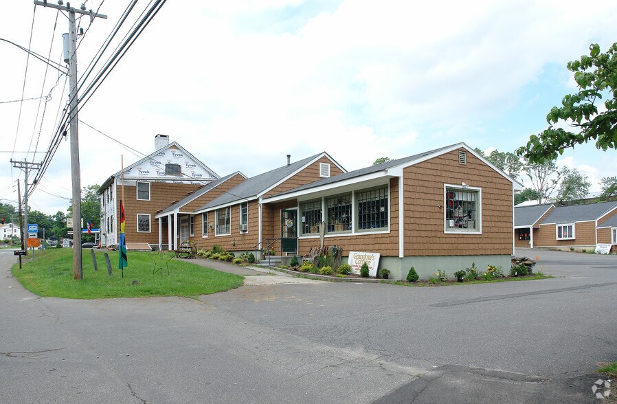More Photos Of 1610 Saybrook Rd, Haddam Freestanding For Lease