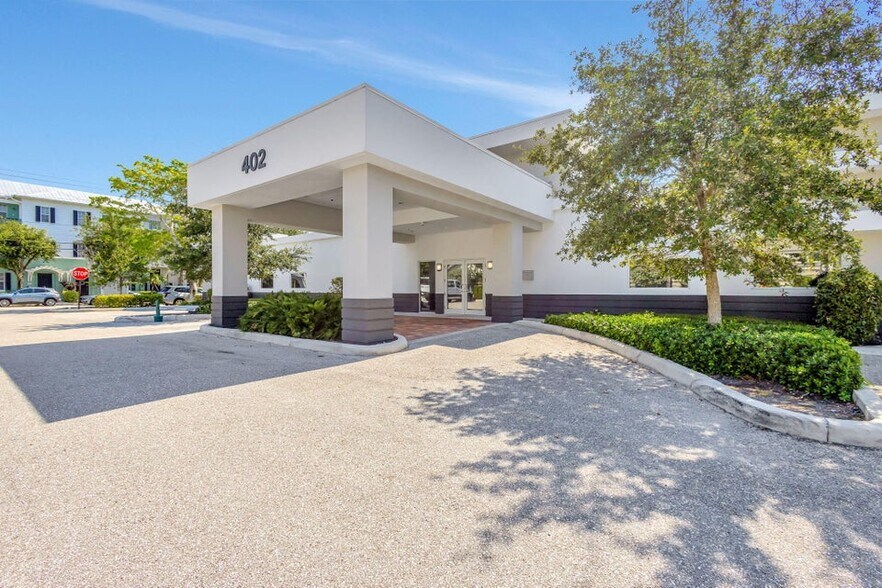 More Photos Of 402 SE 6th Ave, Delray Beach Medical For Sale