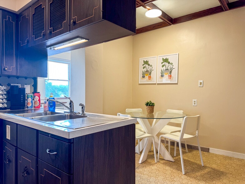 More Photos Of 105 S 5th St, Duquesne Specialty For Sale