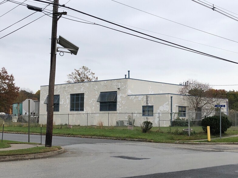 More Photos Of 800 Kennedy Blvd, Somerdale Distribution For Lease