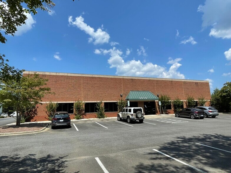 More Photos Of 2015 Van Buren Ave, Indian Trail Light Distribution For Lease
