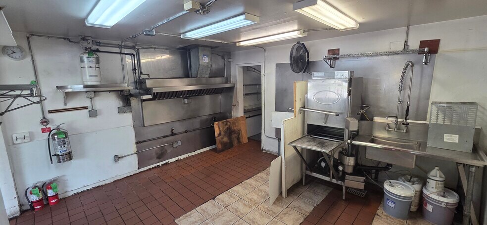 More Photos Of 67211 E Hwy 26, Welches General Retail For Lease