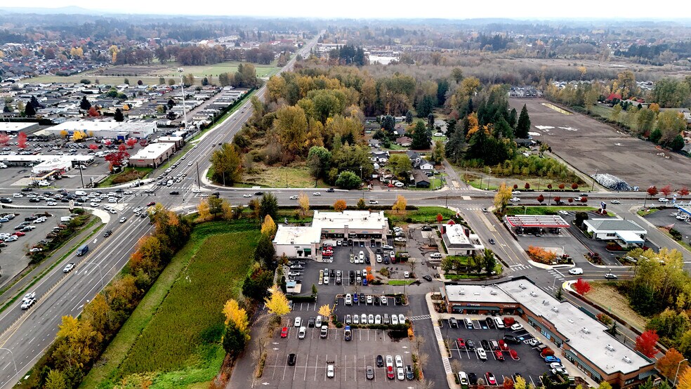 More Photos Of 11 NW 12th Ave, Battle Ground Storefront For Sale